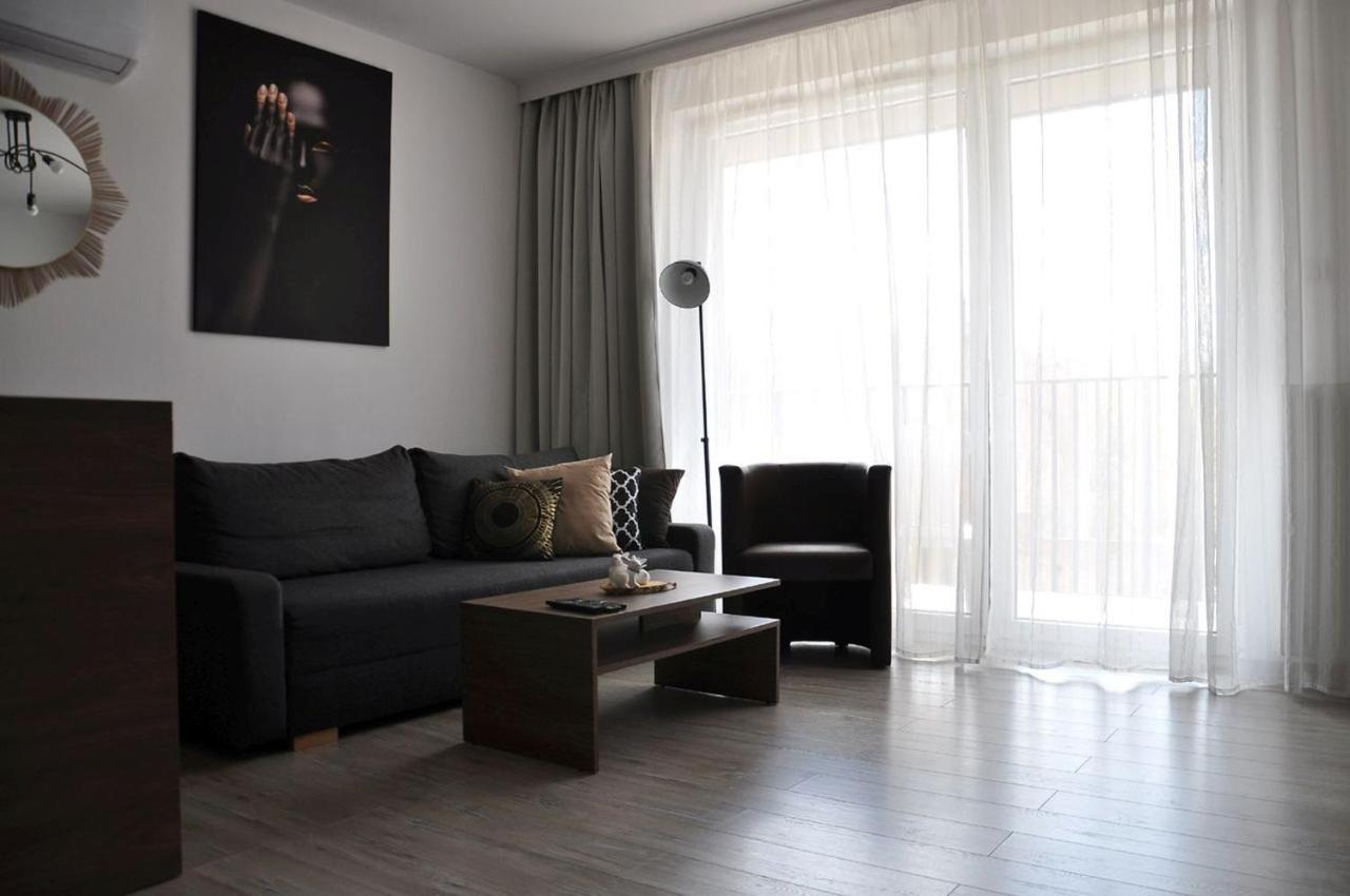 Q Apart Grand - Klimatyzowane 3 Pokojowe Apartamenty Przy Manufakturze Z Garazem Gratis, Fv 우치 외부 사진