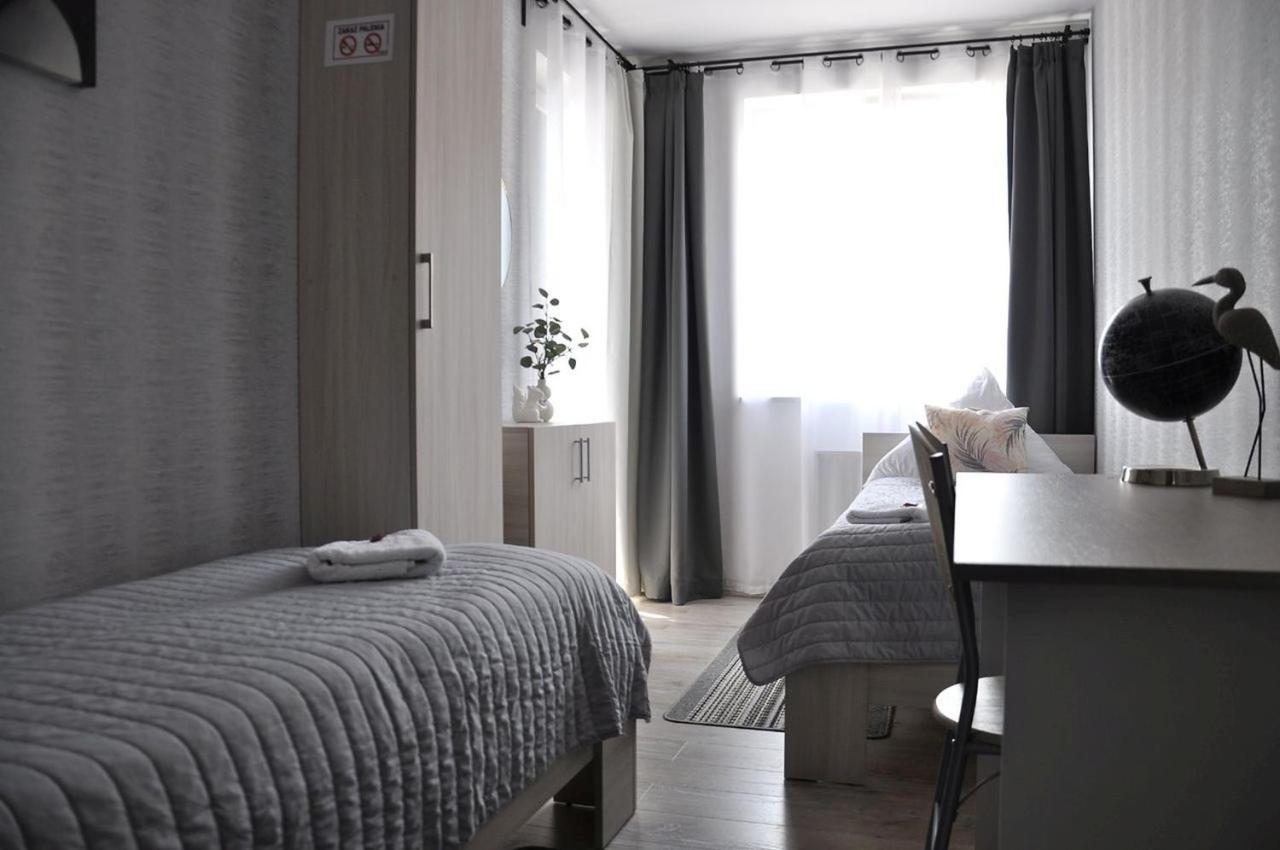 Q Apart Grand - Klimatyzowane 3 Pokojowe Apartamenty Przy Manufakturze Z Garazem Gratis, Fv 우치 외부 사진