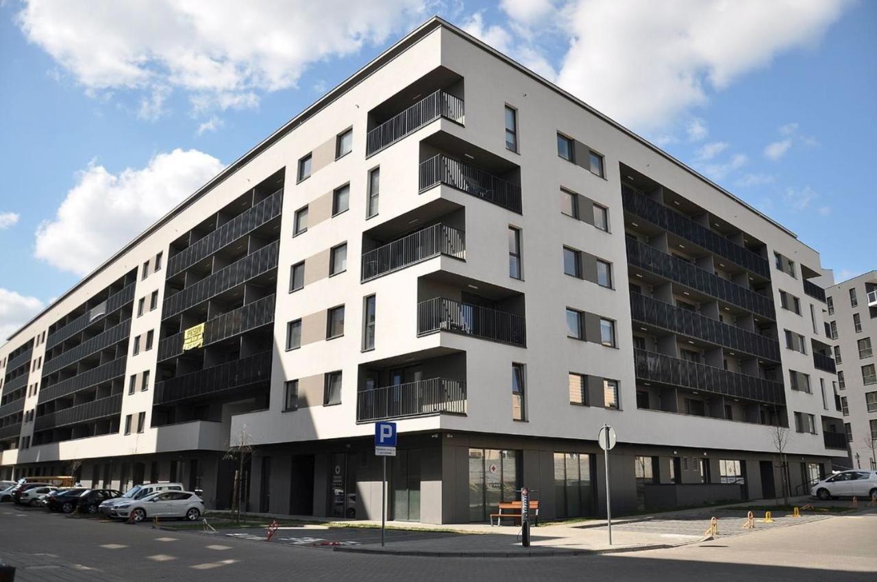 Q Apart Grand - Klimatyzowane 3 Pokojowe Apartamenty Przy Manufakturze Z Garazem Gratis, Fv 우치 외부 사진