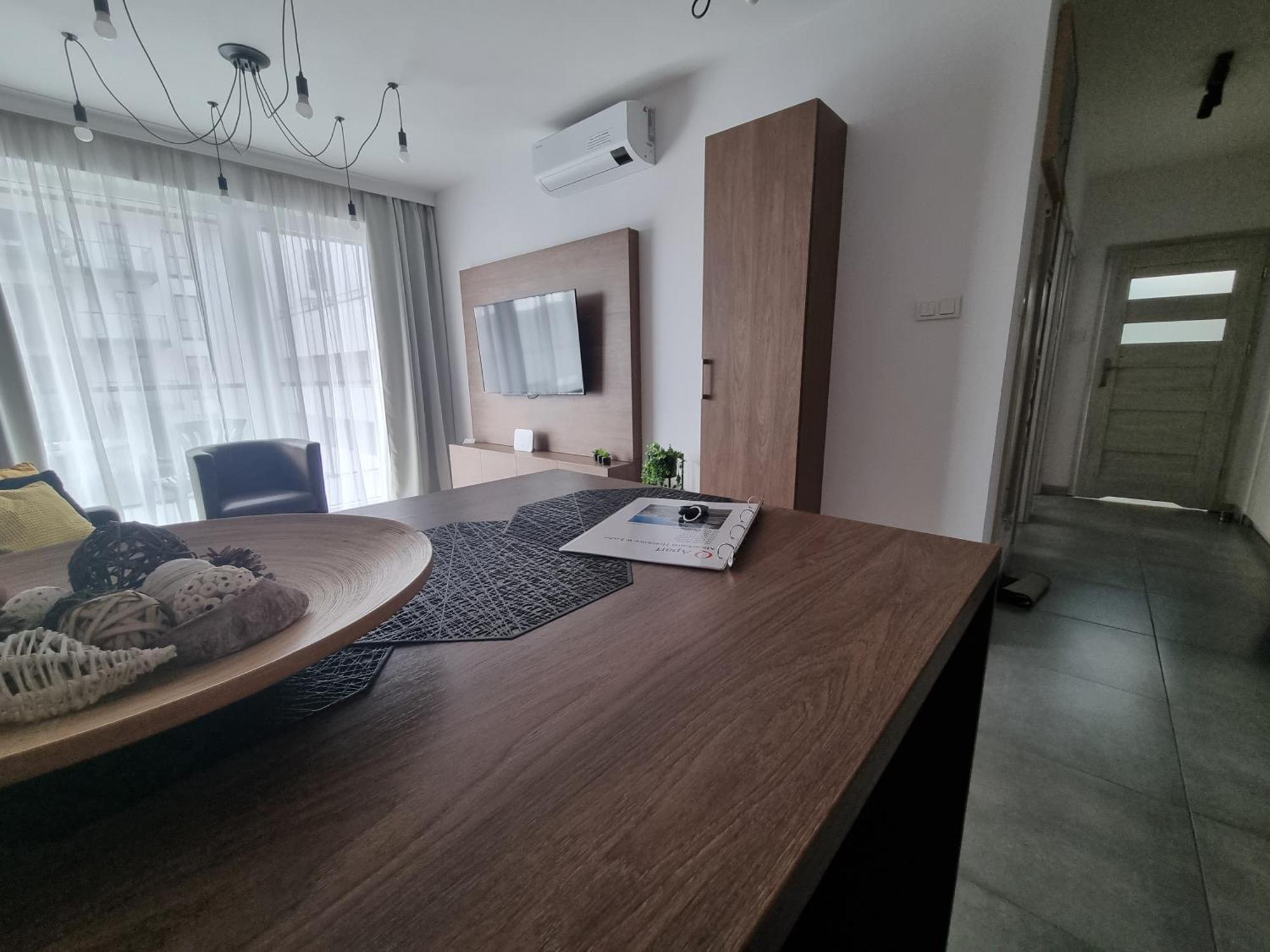 Q Apart Grand - Klimatyzowane 3 Pokojowe Apartamenty Przy Manufakturze Z Garazem Gratis, Fv 우치 외부 사진